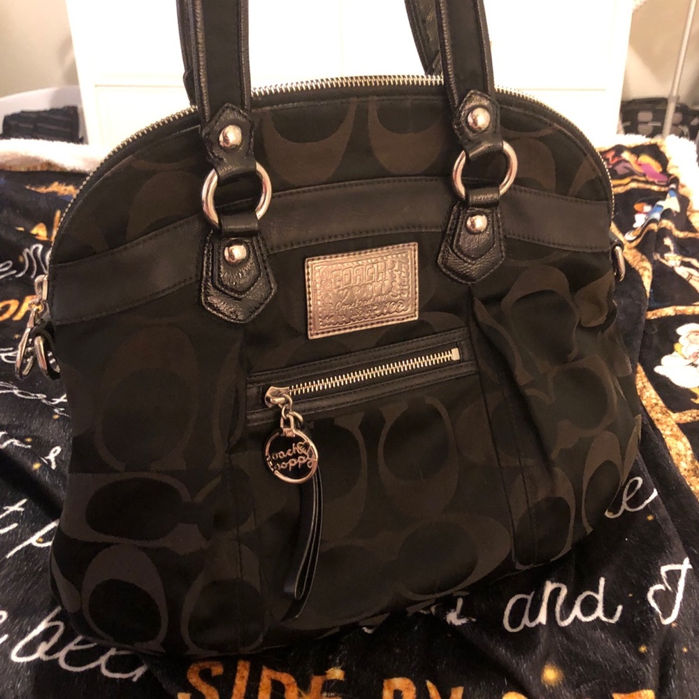 🔥🌸 Coach Poppy Shoulder Bag / Hobo